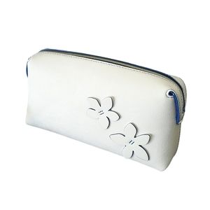 EL Cosmetic Case NWOT